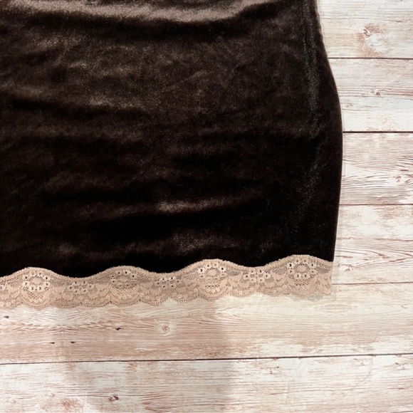 Loft Velvet Lace Camisole XS - Picture 3 of 5